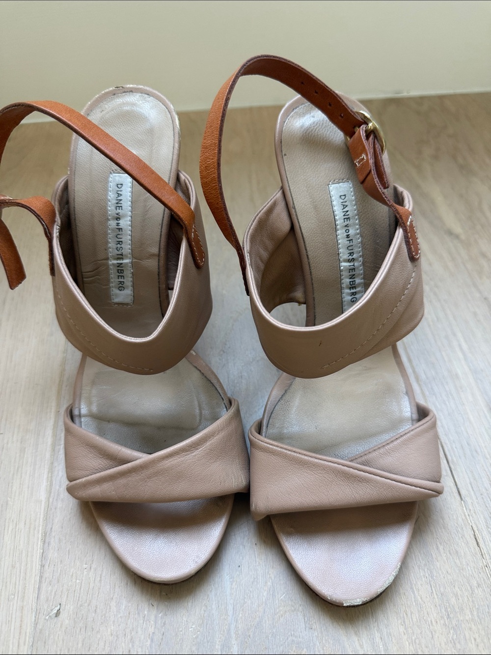 Diane Von Furstenberg Tan and Beige Leather Slingback Heels